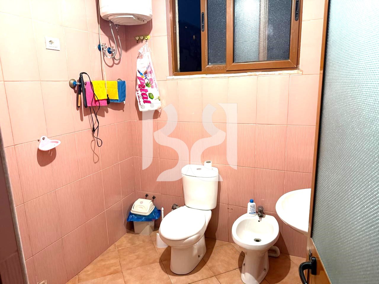 APPARTAMENTO 2+1+2 IN AFFITTO – VIA 5 MAJI / SCUOLA SEVASTI QIRIAZI*