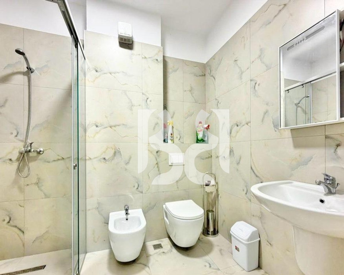 APPARTAMENTO IN AFFITTO 2+1+2 VICINO AL NUOVO MERCATO