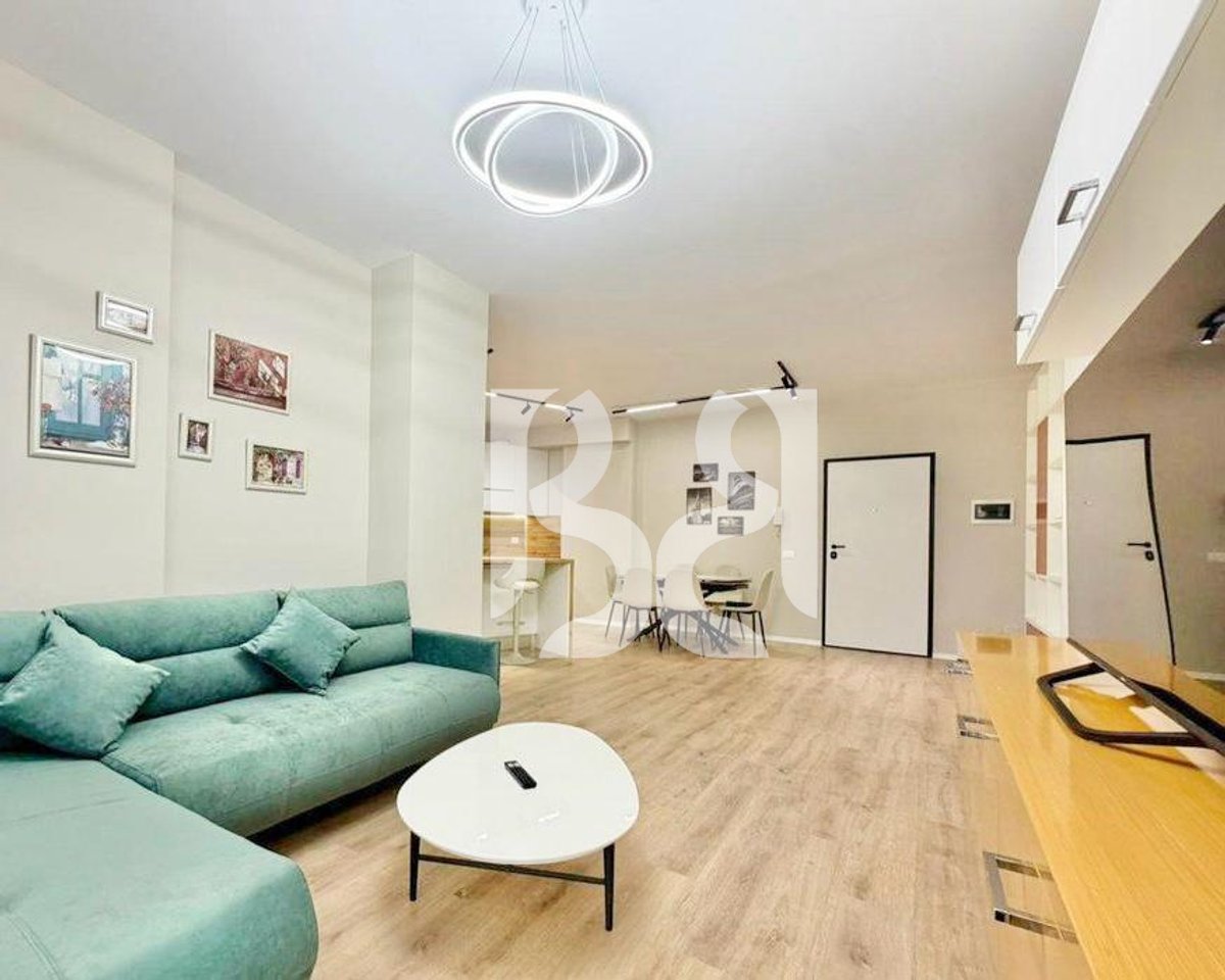 APPARTAMENTO IN AFFITTO 2+1+2 VICINO AL NUOVO MERCATO