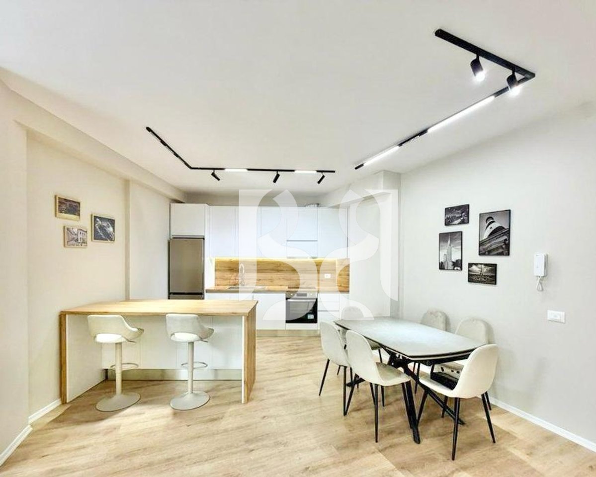 APPARTAMENTO IN AFFITTO 2+1+2 VICINO AL NUOVO MERCATO