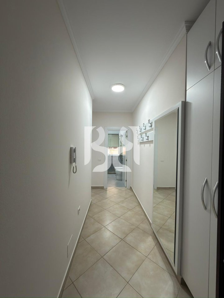 JEPET APARTAMENT 2+1+POST PARKIMI TEK KODRA E DIELLIT**