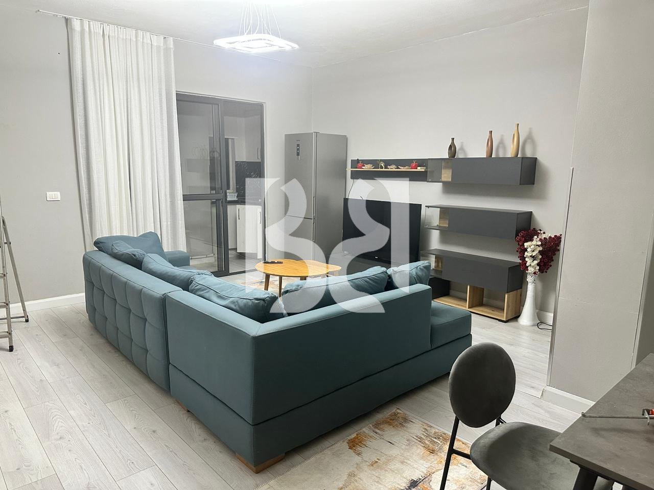 JEPET APARTAMENT 2+1 ME QIRA PRANE MATERNITETIT TE RI*