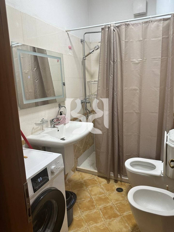 JEPET APARTAMENT 2+1 ME QIRA PRANE MATERNITETIT TE RI*