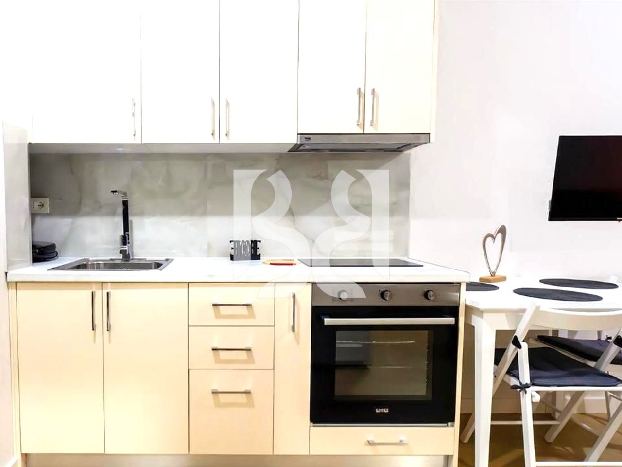 APPARTAMENTO 1+1 IN AFFITTO – VICINO AL CENTRO COMMERCIALE RING