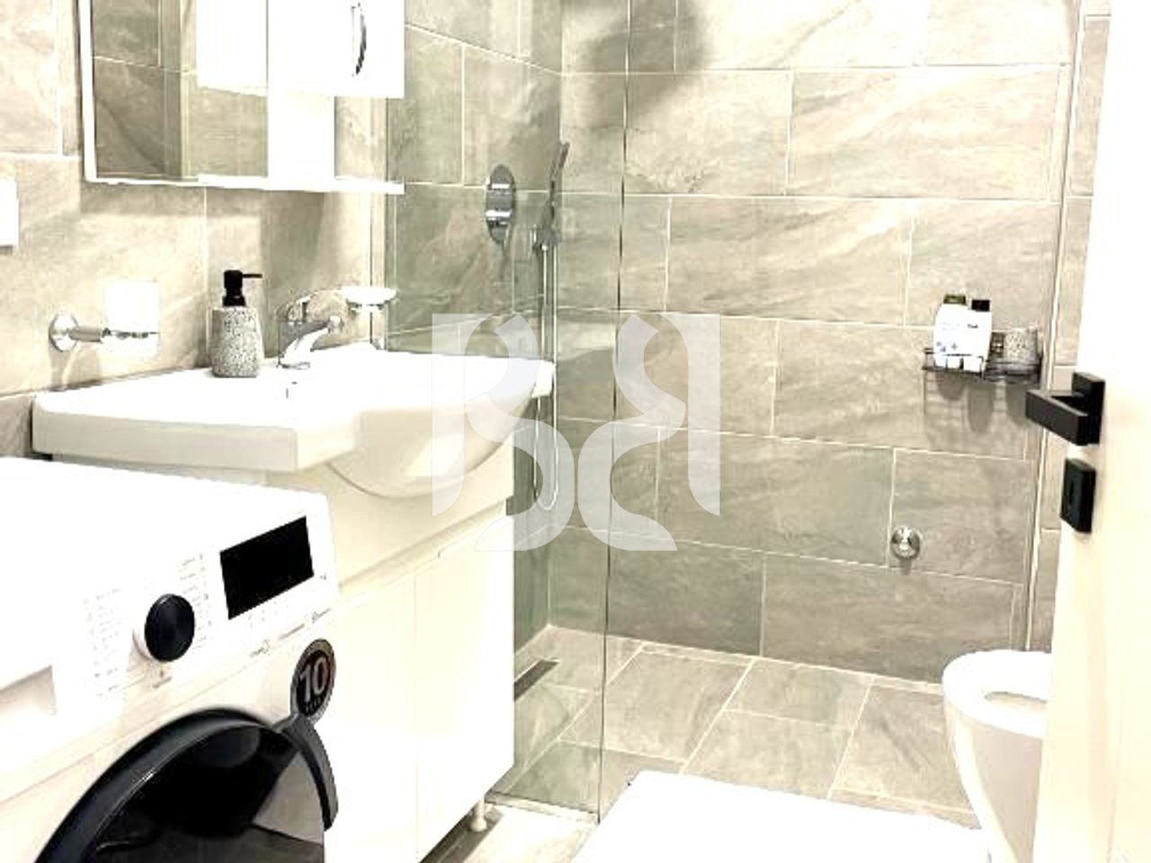 APPARTAMENTO 1+1 IN AFFITTO – VICINO AL CENTRO COMMERCIALE RING