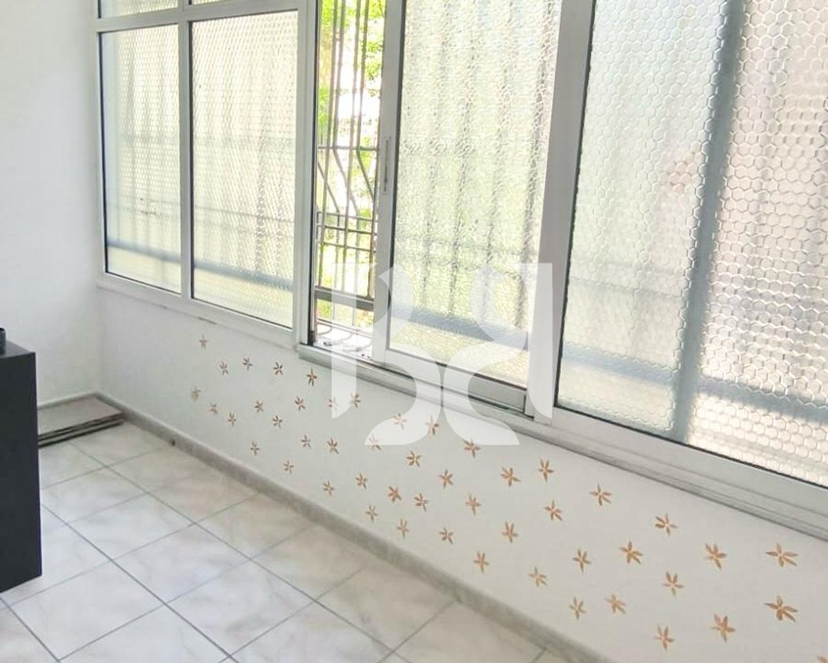 APARTAMENT/ZYRE ME QERA TEK ISH BLLOKU