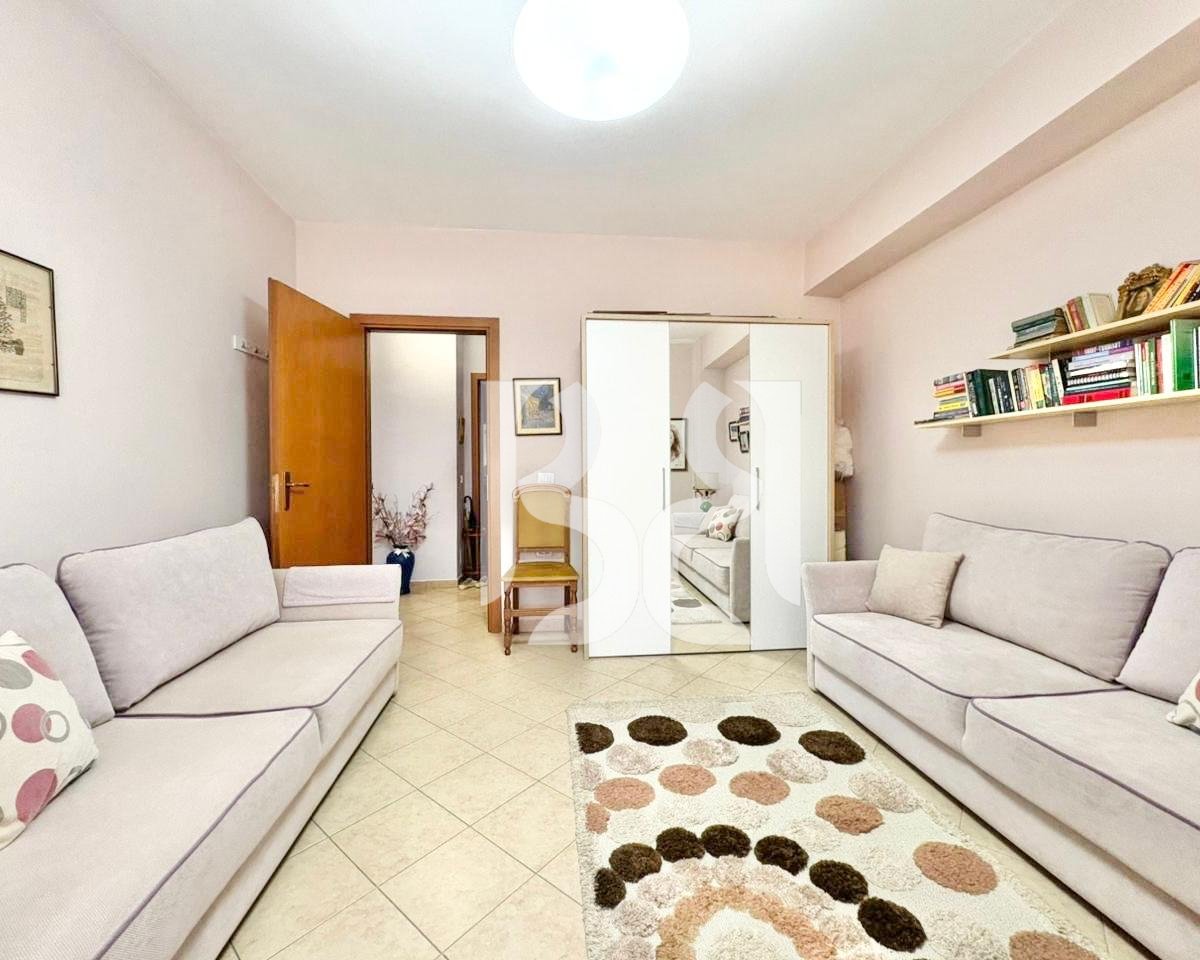 APARTAMENT ME QERA 2+1+2 TEK RRUGA E KAVAJES