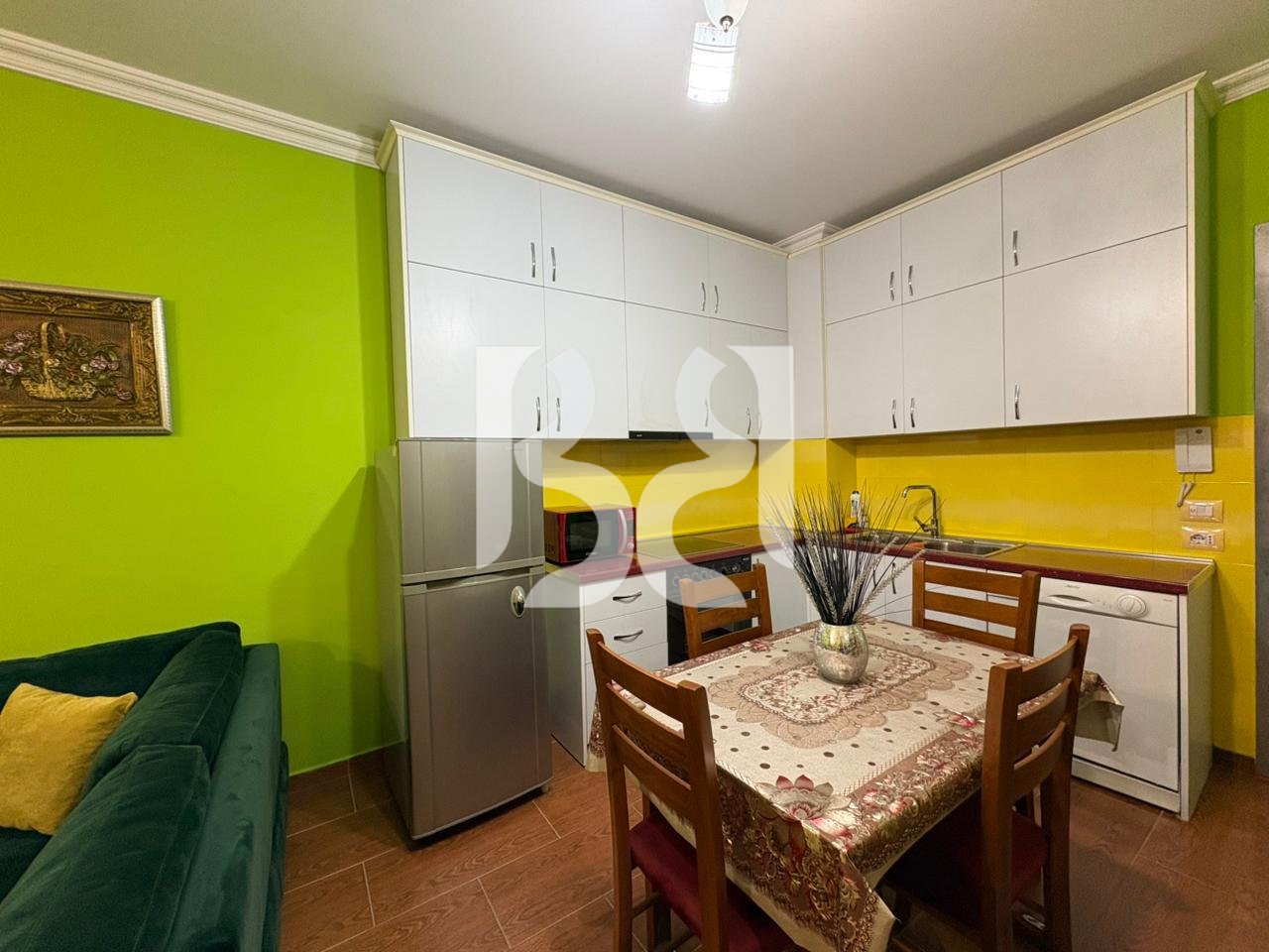1+1 APARTMENT FOR RENT NEAR 21 DECEMBER