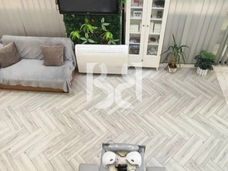 SHITET DYQAN DUPLEX PRANË SPITALIT AMERIKAN 3, GOLDEN PARK, ASTIR