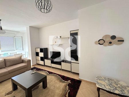 APARTAMENT ME QIRA 3+1+2 PRANË SHKOLLËS "OSMAN MYDERIZI", RRUGA E ELBASANIT