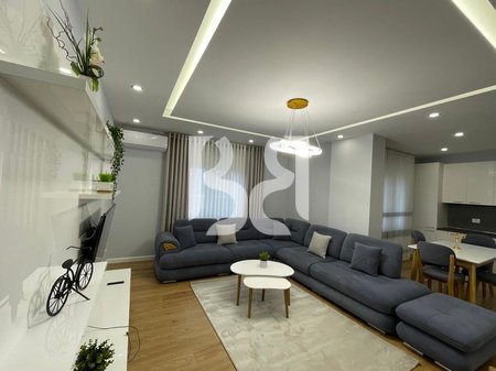 Apartament 2+1+2 me Qira në Zogun e Zi | Pranë Hotel Doro | Mobilim i Ri | Post Parkimi