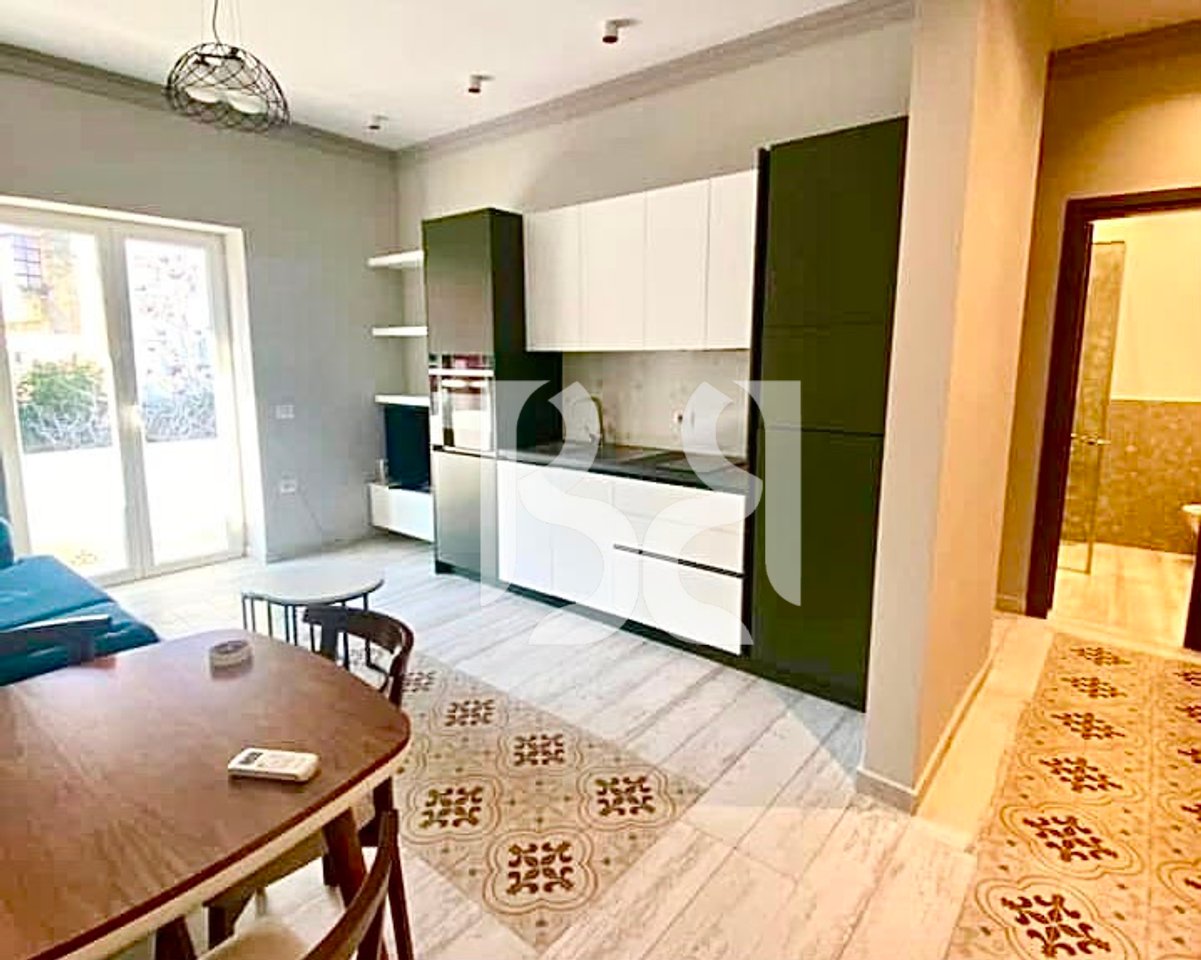 Apartament 2+1 me Qira te Rruga e Durrësit | Pranë Hotel Colosseo | 70,000 Lekë/Muaj