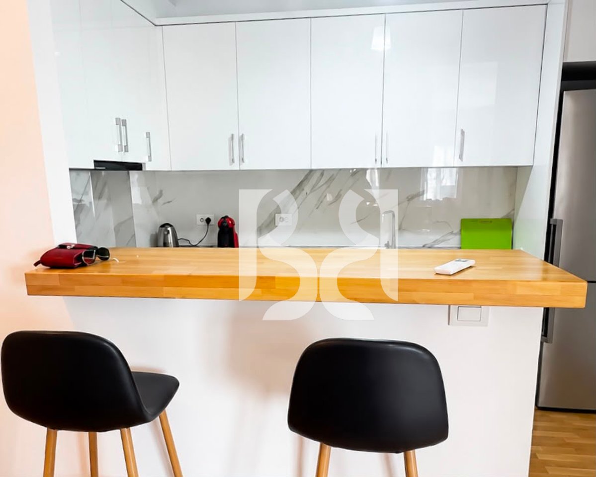 Modern Apartment 2+1+2 for Rent on Barricades Street | With Parking Spot | Near the Center of Tirana