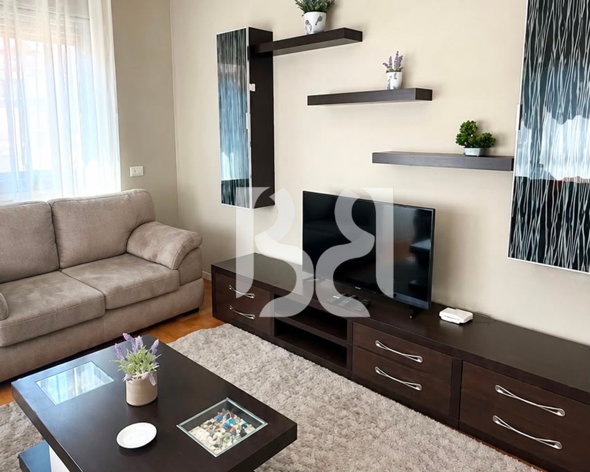 Modern Apartment 2+1+2 for Rent on Barricades Street | With Parking Spot | Near the Center of Tirana