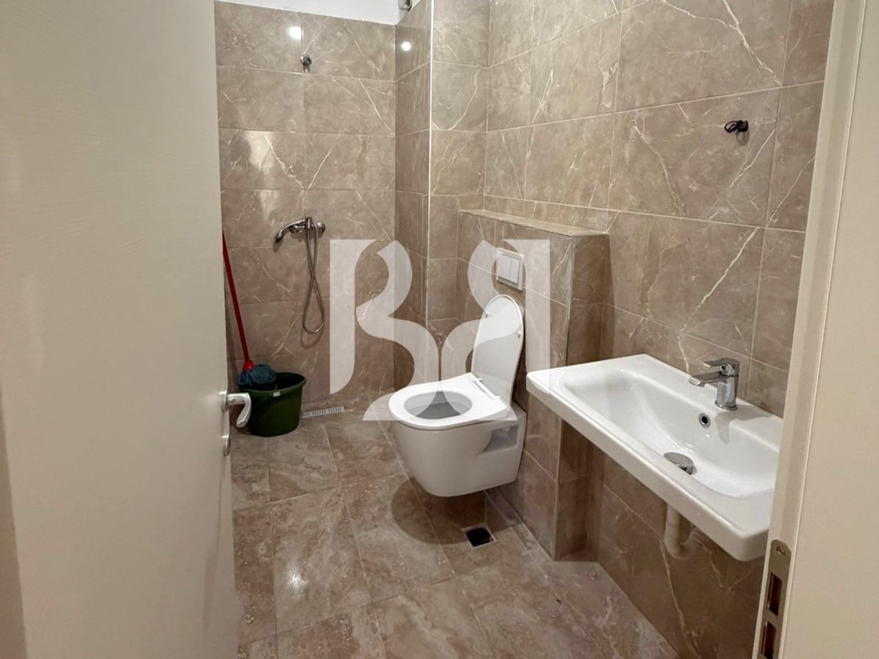 APPARTAMENTO 2+1 IN AFFITTO PRESSO LA RESIDENZA TRIO TOWER, DON BOSCO