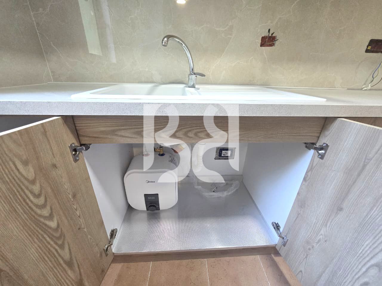APPARTAMENTO 2+1+BALCONE IN AFFITTO IN VIA NDRE MJEDA*