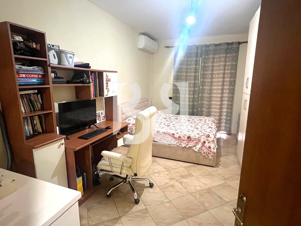 APARTAMENT 2+1+2+BALLKON ME QIRA NE YZBERISHT