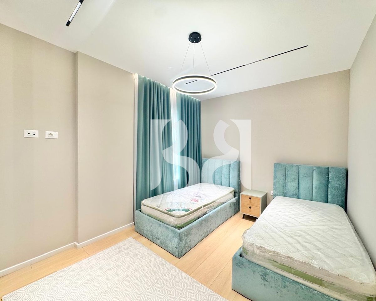 APARTAMENT LUKSOZ ME QERA 2+1+2 TE LAKELAND,FARKE
