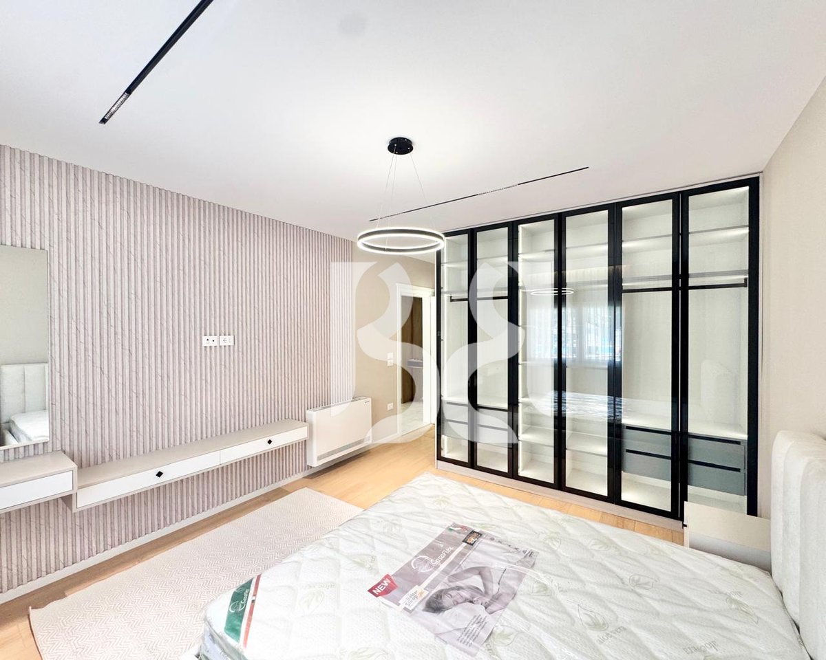 APARTAMENT LUKSOZ ME QERA 2+1+2 TE LAKELAND,FARKE