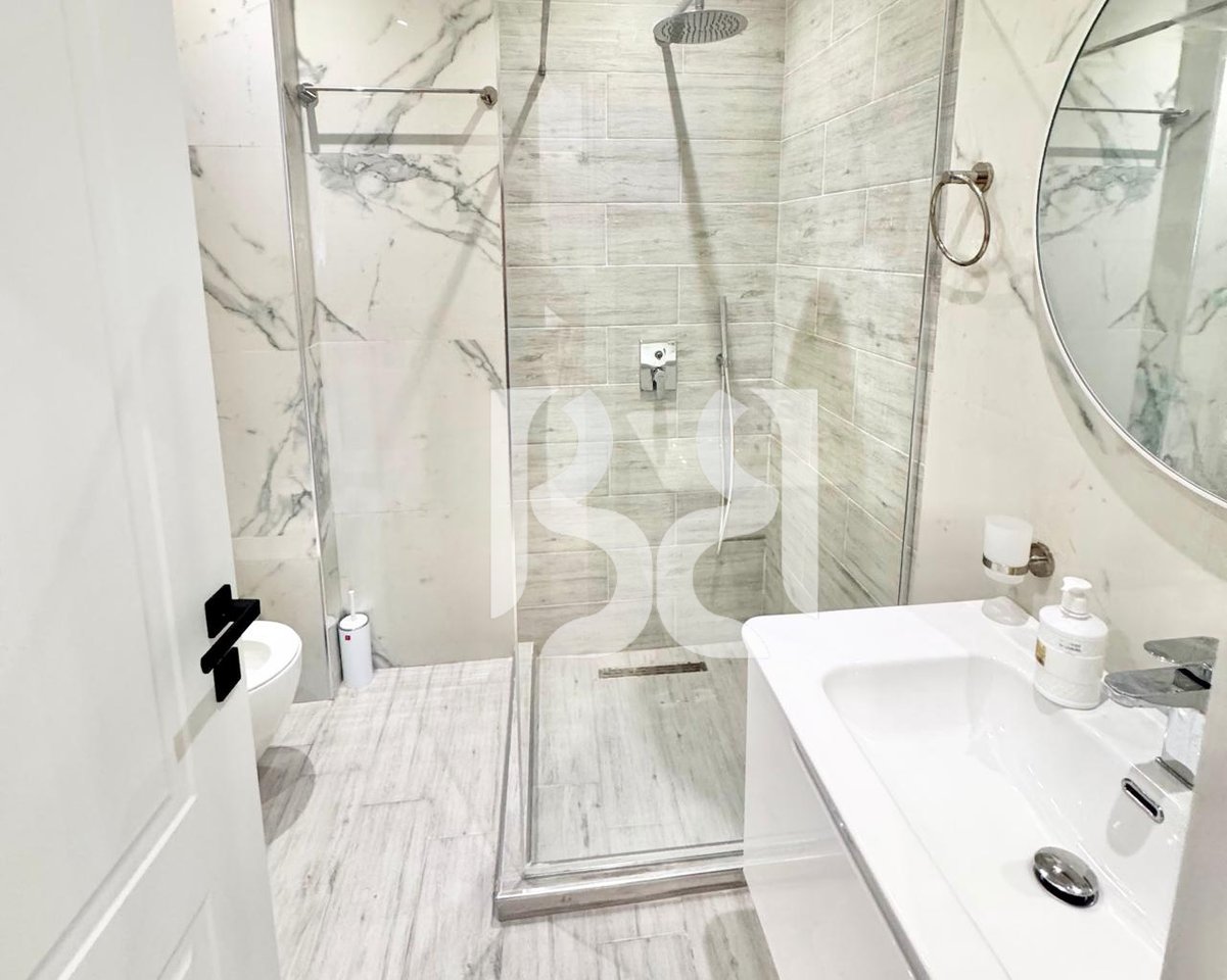 APARTAMENT LUKSOZ ME QERA 2+1+2 TE LAKELAND,FARKE