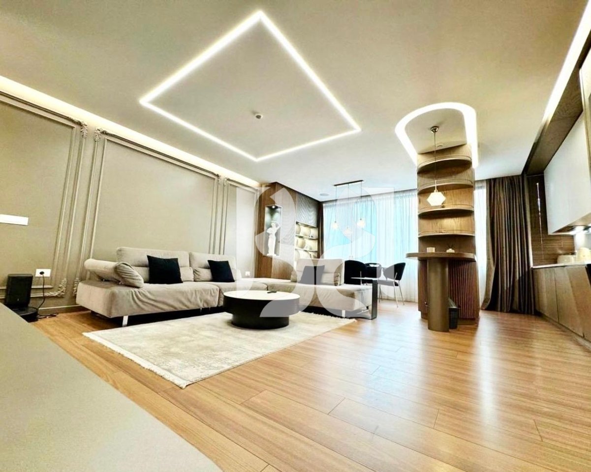 Shitet Apartament 2+1+2 Pranë Square 21 | 131 m² | Me Hipotekë