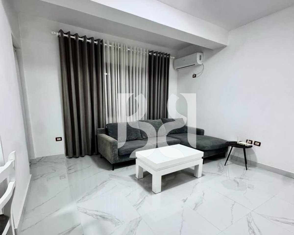 Appartamento 2+1+2 in Affitto al Palazzo con Freccia | 130 m²