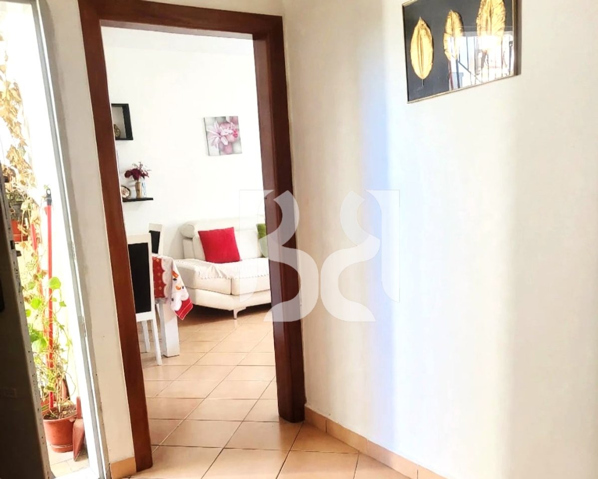 VENDESI APPARTAMENTO 1+1, EX PARCO DEGLI AUTOBUS 129000EURO
