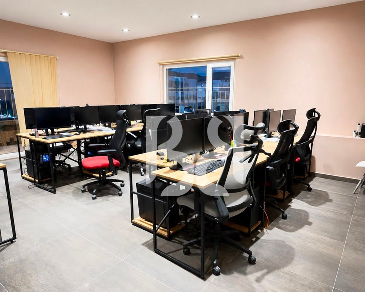 Ufficio Rooftop 350 m² in Affitto a Kika 1 | Comune di Parigi | Arredato