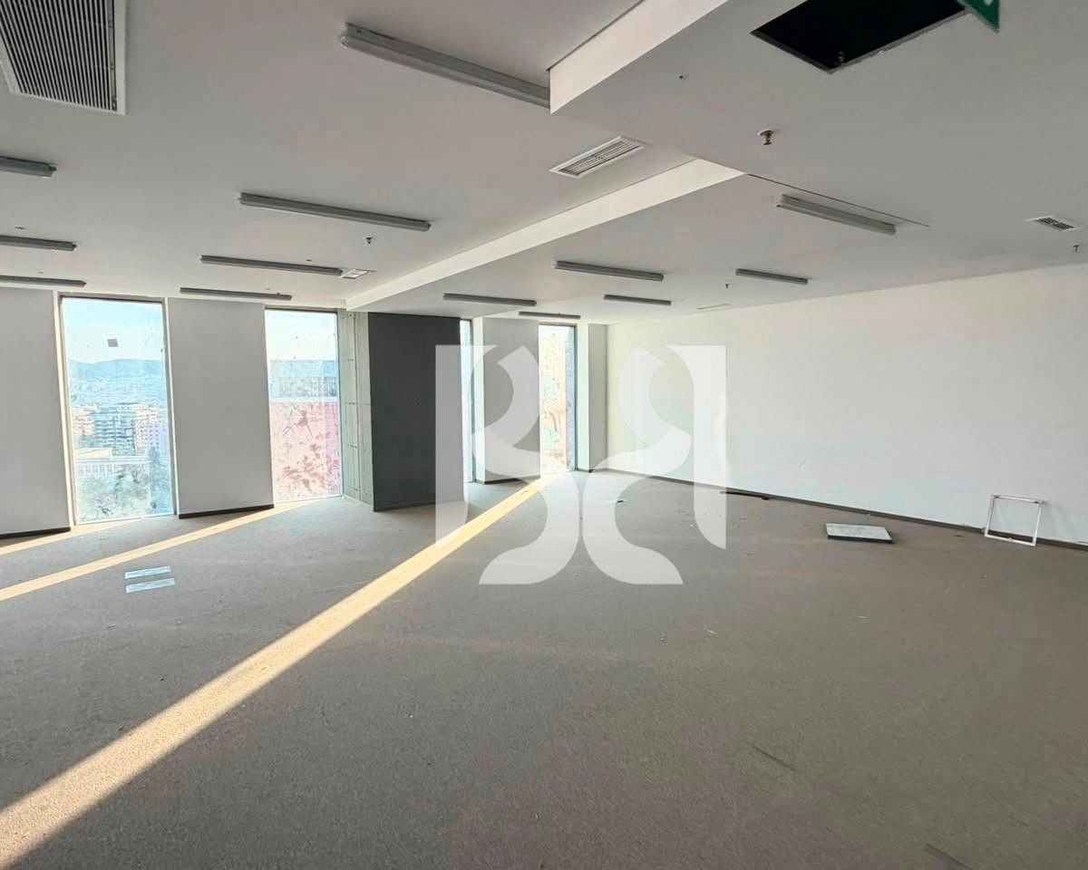 Zyra Ekskluzive 500 m² me Qira në Downtown One | Kati 15 | Pamje Panoramike | Adresa Më Prestigjioze e Biznesit në Tiranë