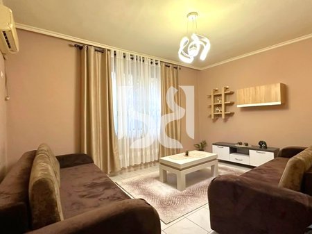 APARTAMENT 2+1 ME QIRA PRANE ISH RESTORANT DURRESI