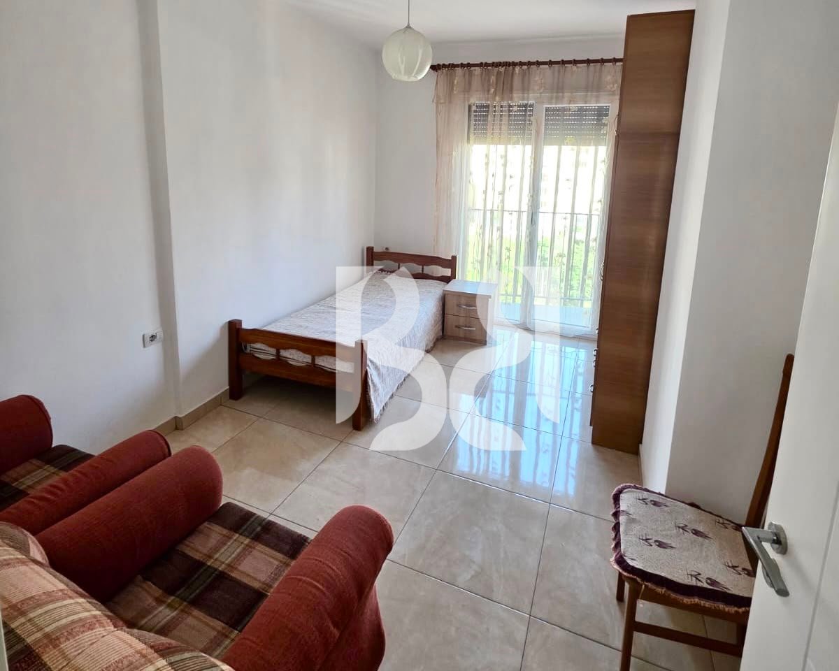 Apartament 2+1 me Qira në Rrugën Sokrat Miho | 91 m² | I Mobiluar | Kati 3 **