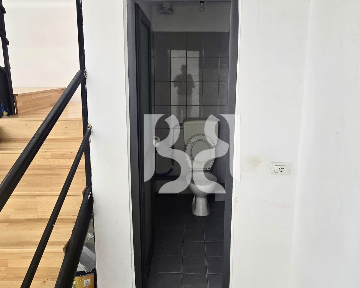 Duplex Space for Rent on Islam Alla Street | 134 m² | On the Side of the Road | Parking Spot