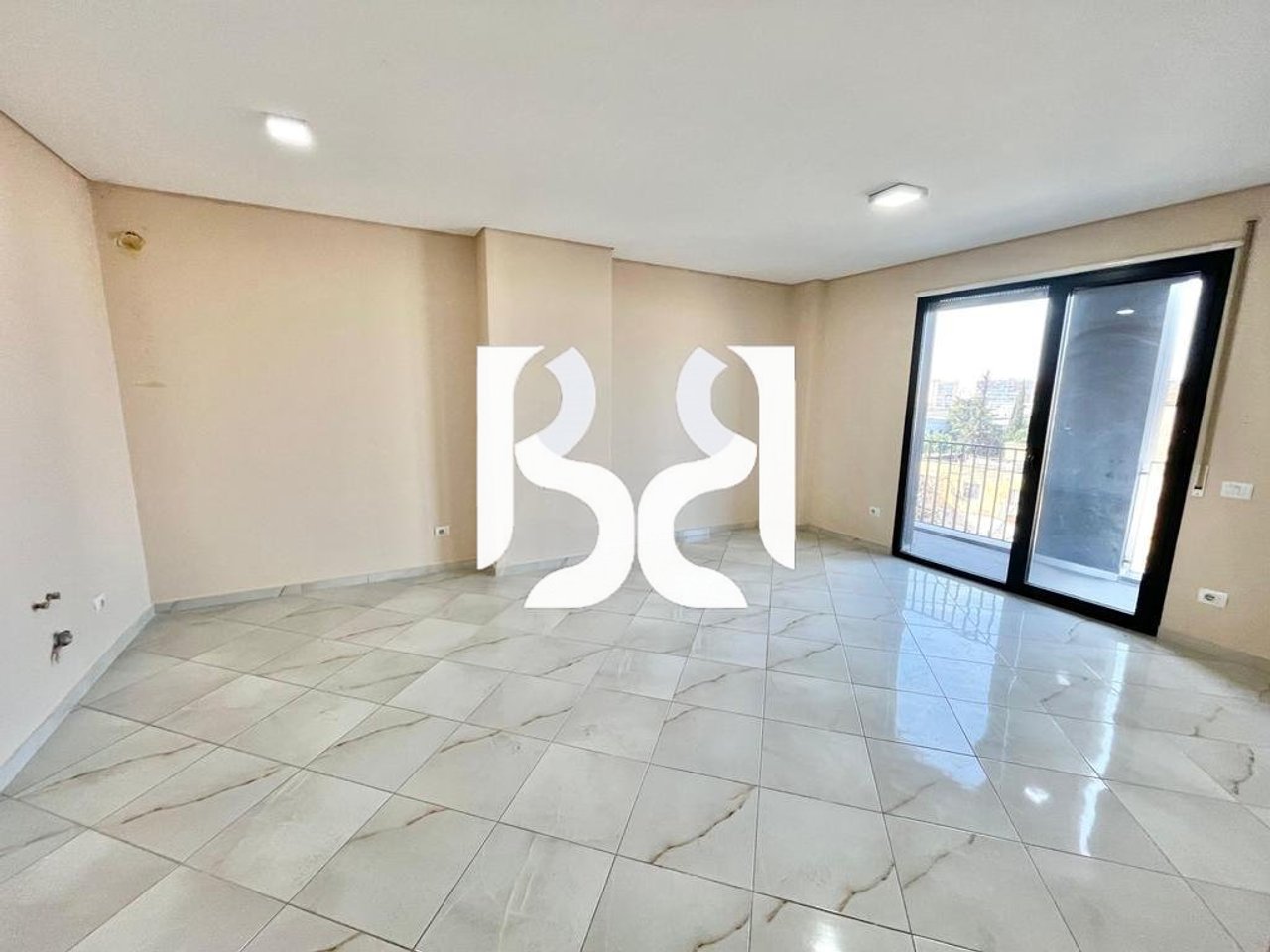 BUSINESS PREMISES / OFFICE FOR RENT