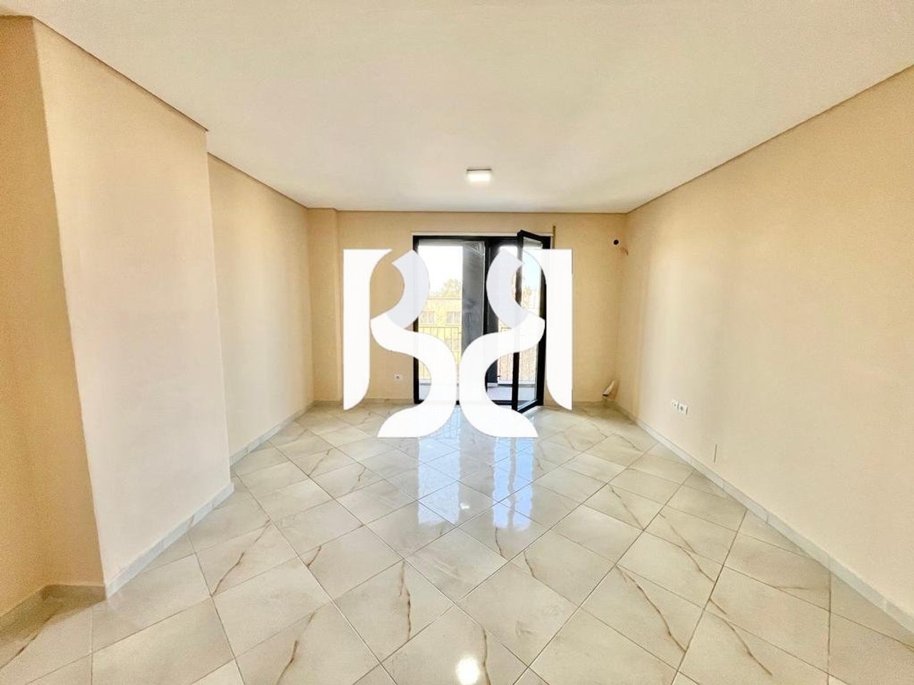 BUSINESS PREMISES / OFFICE FOR RENT