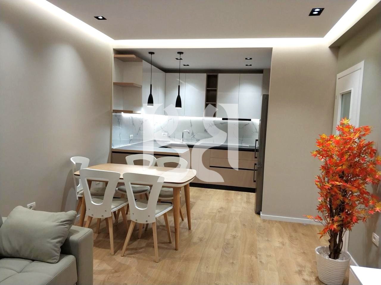 APPARTAMENTO 1+1+BALCONE+POSTO AUTO IN AFFITTO PRESSO IL COMUNE DI PARIGI