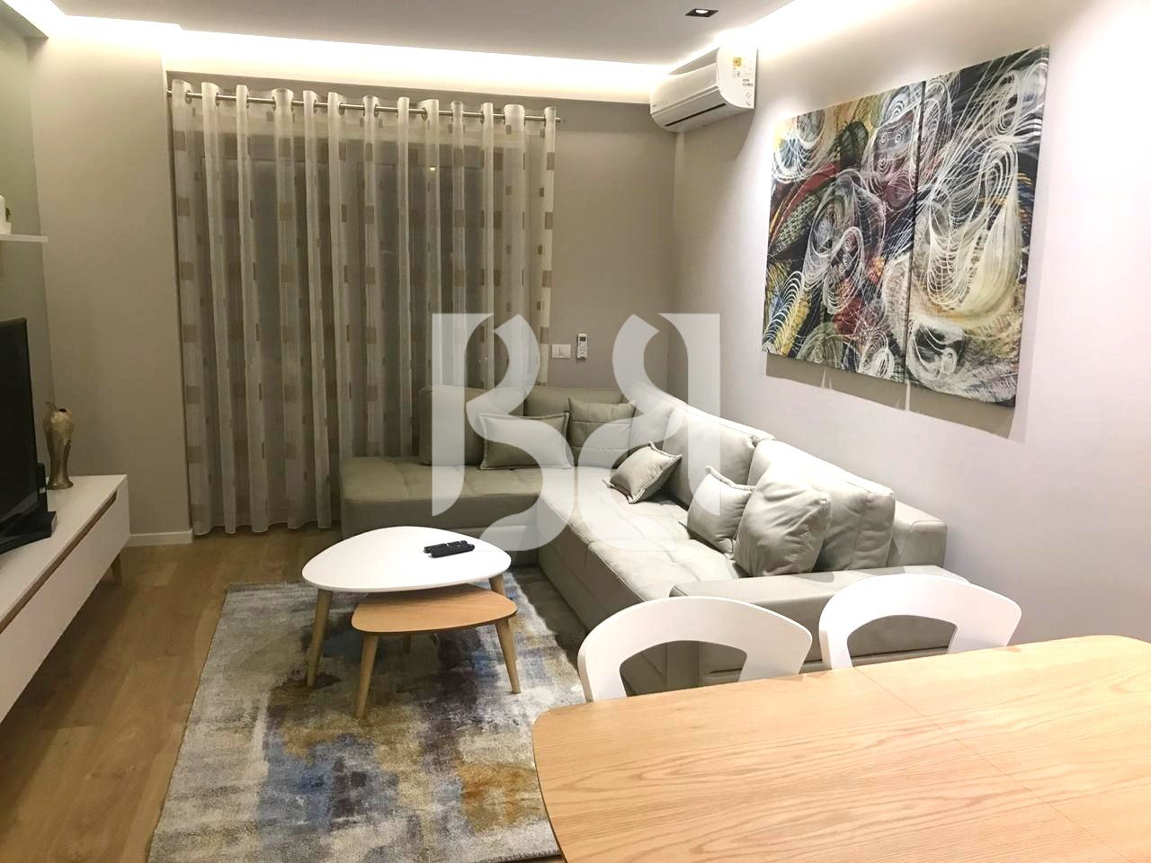APPARTAMENTO 1+1+BALCONE+POSTO AUTO IN AFFITTO PRESSO IL COMUNE DI PARIGI