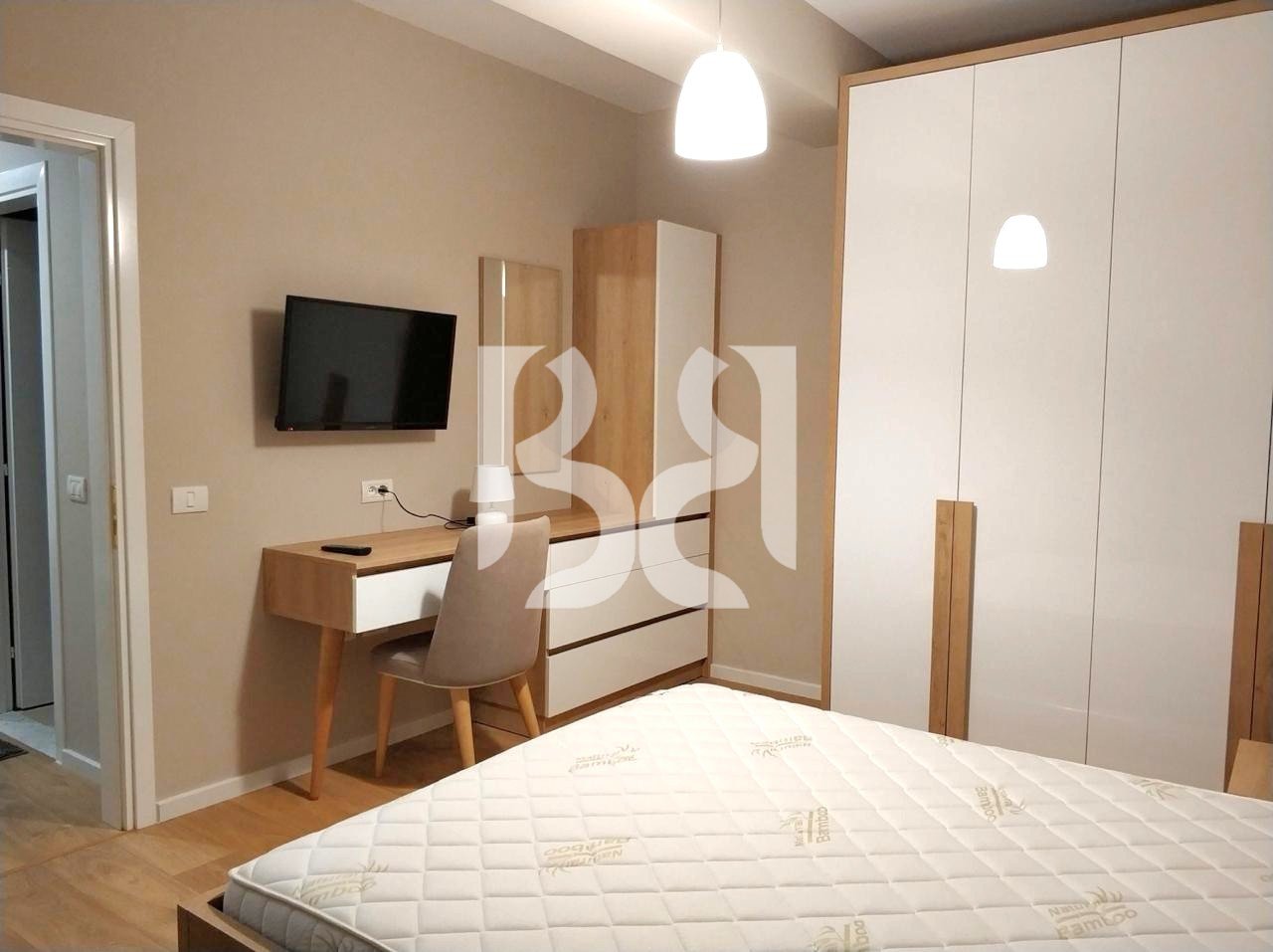 APPARTAMENTO 1+1+BALCONE+POSTO AUTO IN AFFITTO PRESSO IL COMUNE DI PARIGI