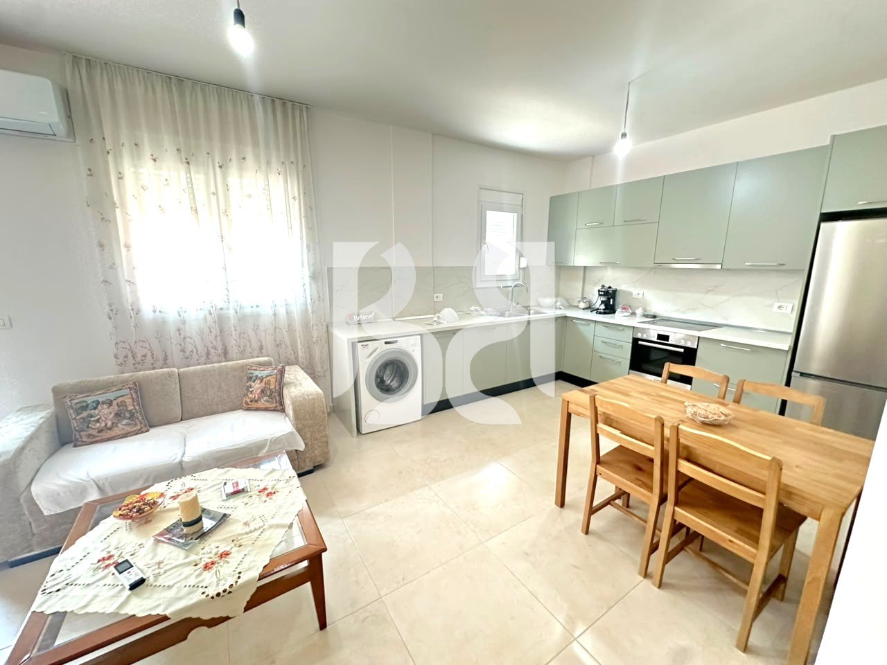 APARTMENT 1+1+BALCONY FOR RENT NEAR BAR FAMED, ASTIR