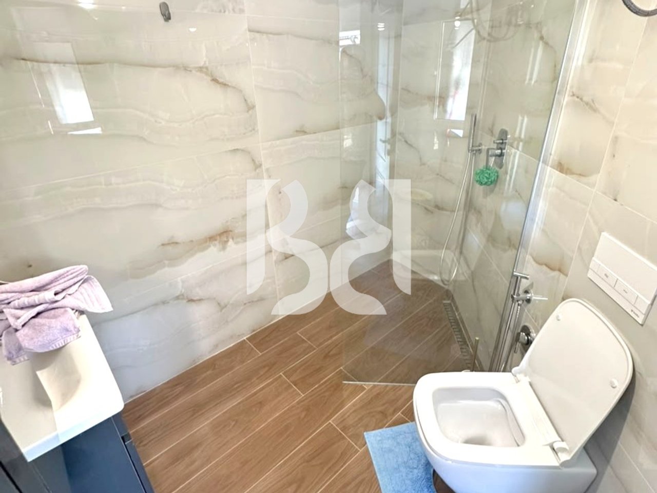 APARTMENT 1+1+BALCONY FOR RENT NEAR BAR FAMED, ASTIR