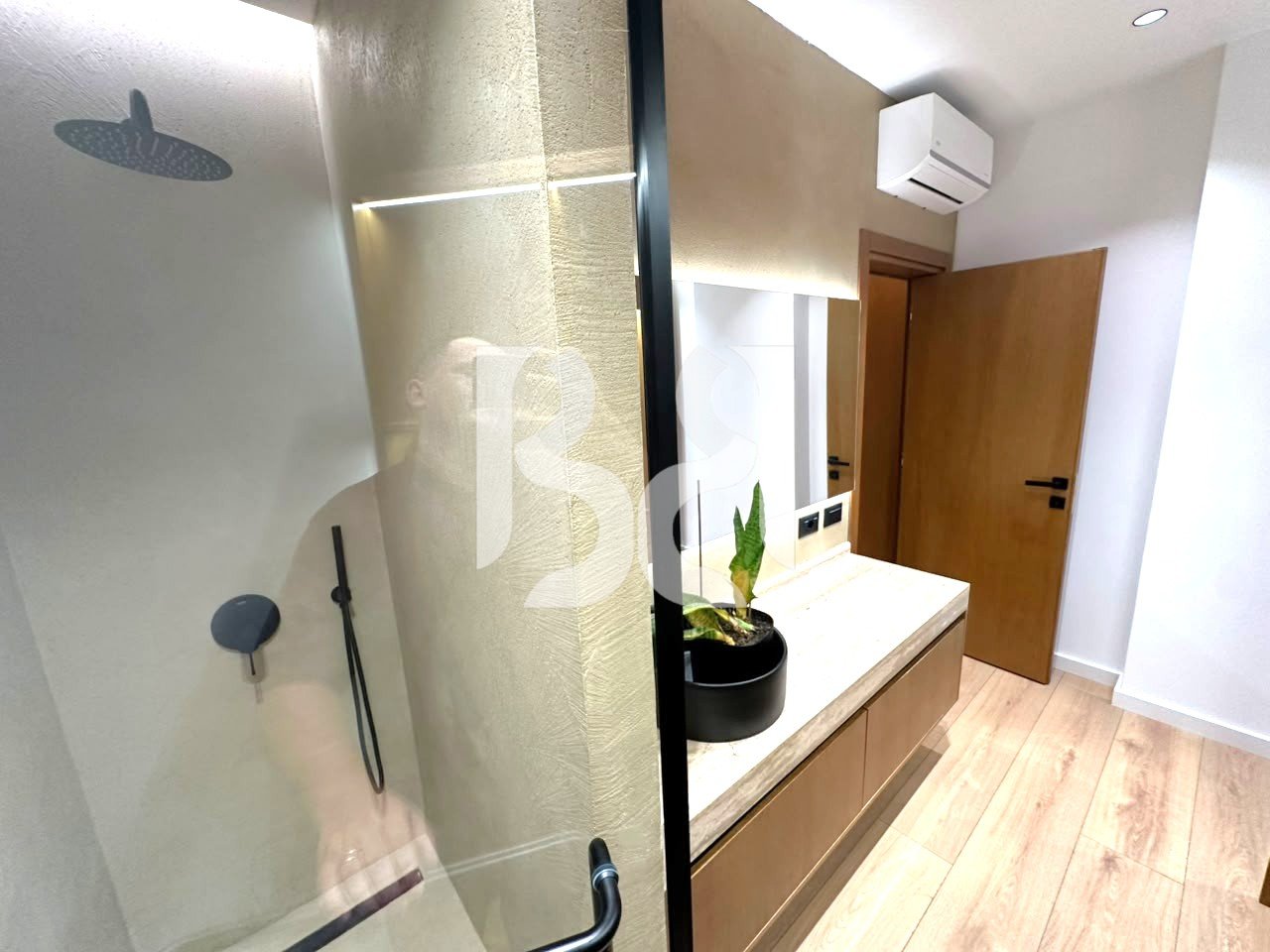 APARTMENT 2+1+2+BALCONY FOR RENT BEHIND CAFE OSLO, XHAMLLIK