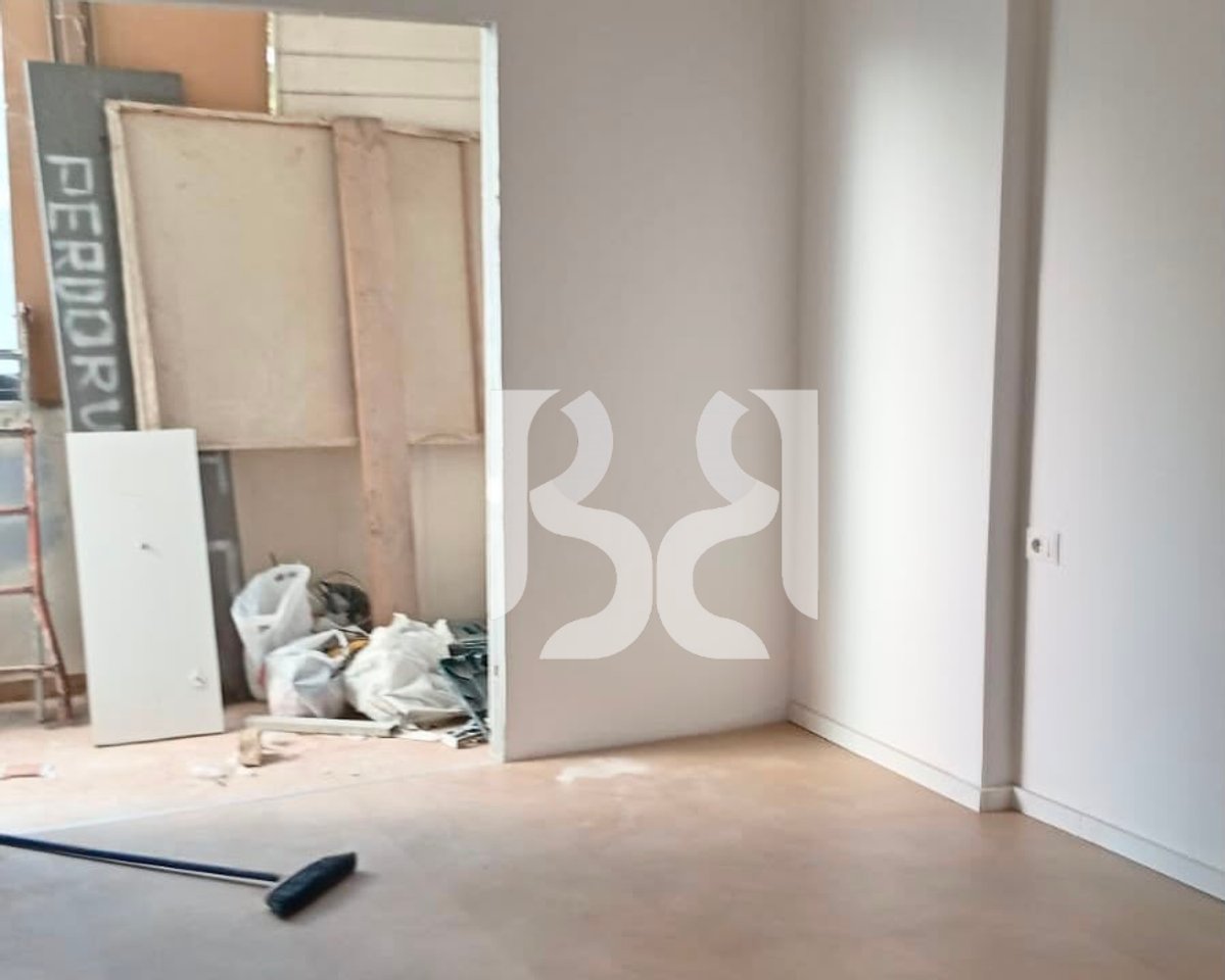 Shitet Apartament 2+1 në Yzberisht | 95 m² | Kati 1 Banim