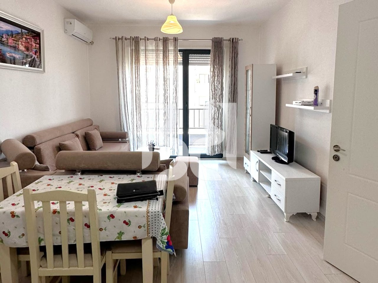 APPARTAMENTO 3+1+BALCONE IN AFFITTO A KINOSTUDIO