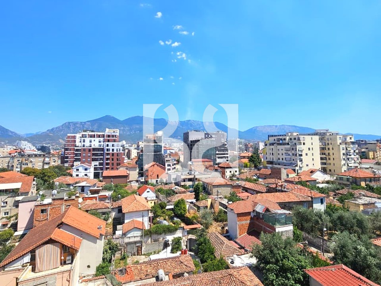 APARTMENT 1+1+BALCONY FOR RENT AT SIRI KODRA STREET