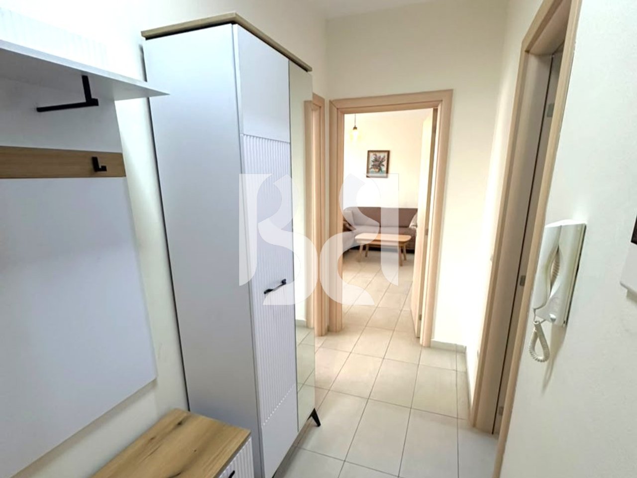 APPARTAMENTO 2+1+BALCONE IN AFFITTO IN VIA PETI, LAGO ASCIUTTO