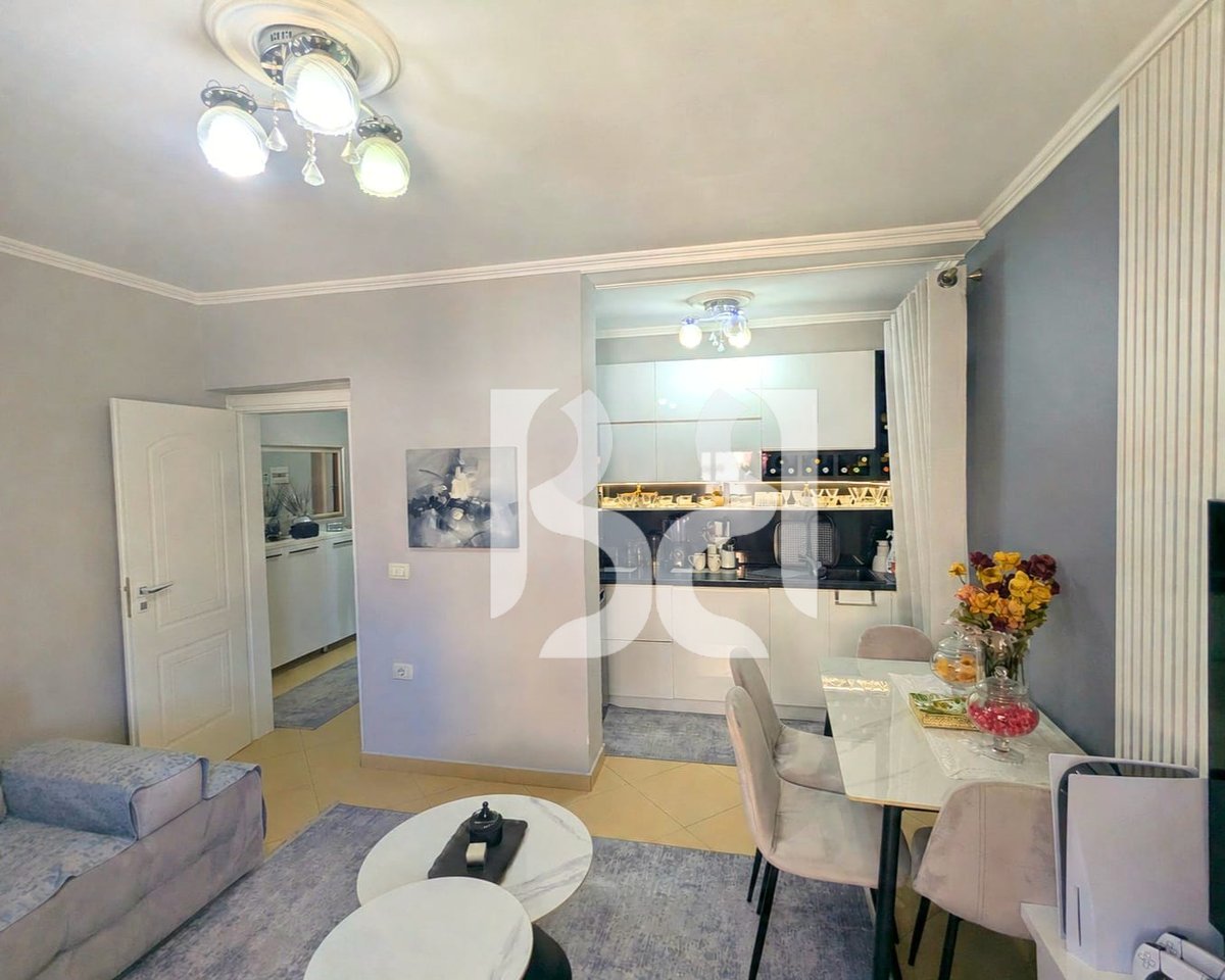 APPARTAMENTO IN VENDITA 1+1 A VLORA, ZONA CENTRALE