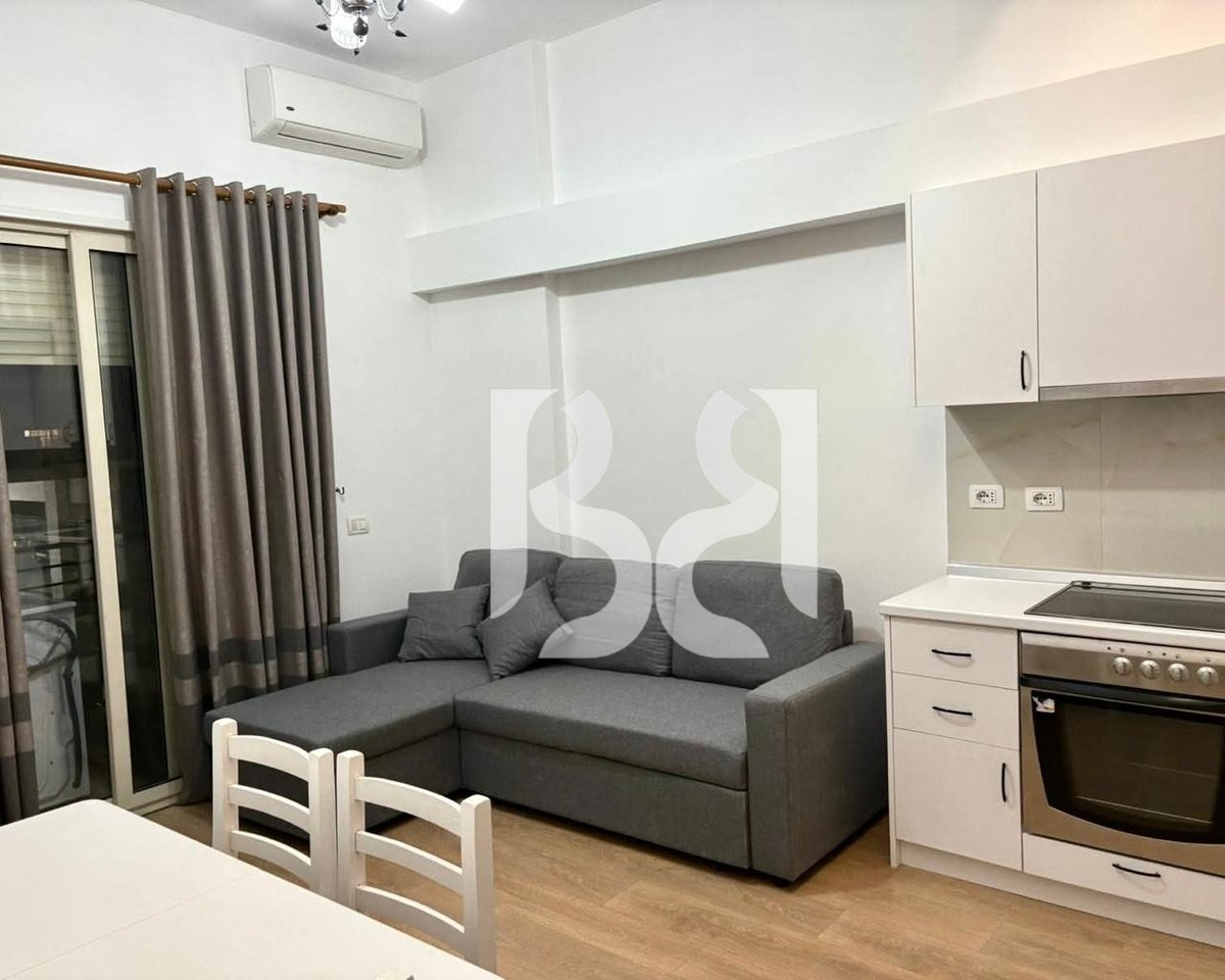 Apartament 1+1 me Qira në Golden Park 3 | Përballë Spitalit Amerikan 3 | 60 m² + Ambient Shtesë *