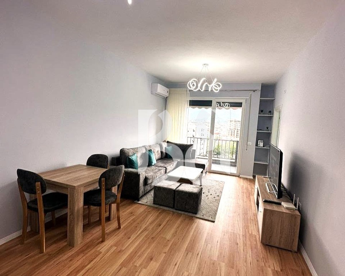 APARTAMENT 2+1 ME QIRA, RRUGA 5 MAJI, 60,000ALL