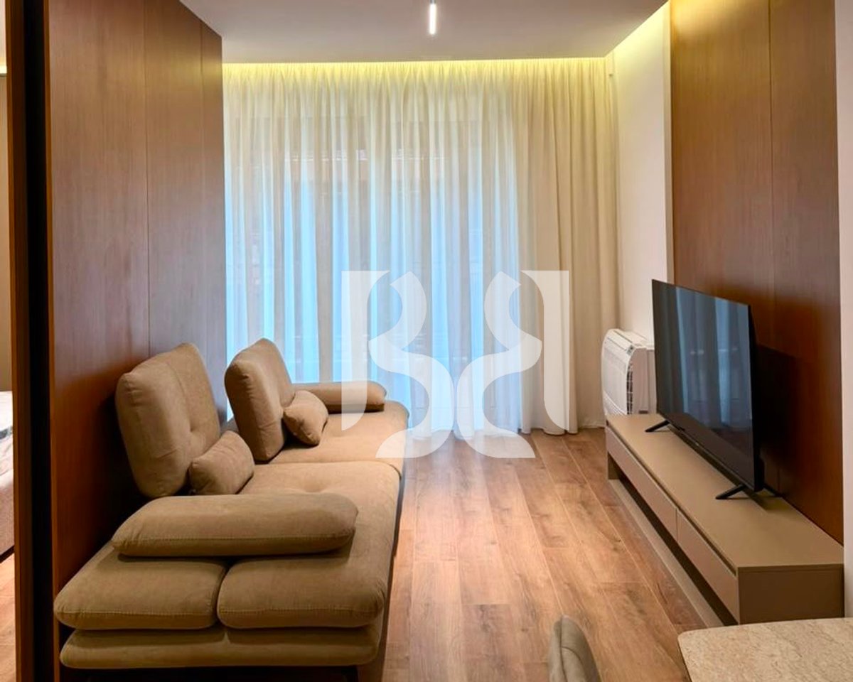 Studio me Qira në Fushën e Aviacionit | Kati 3 | 500 €/Muaj