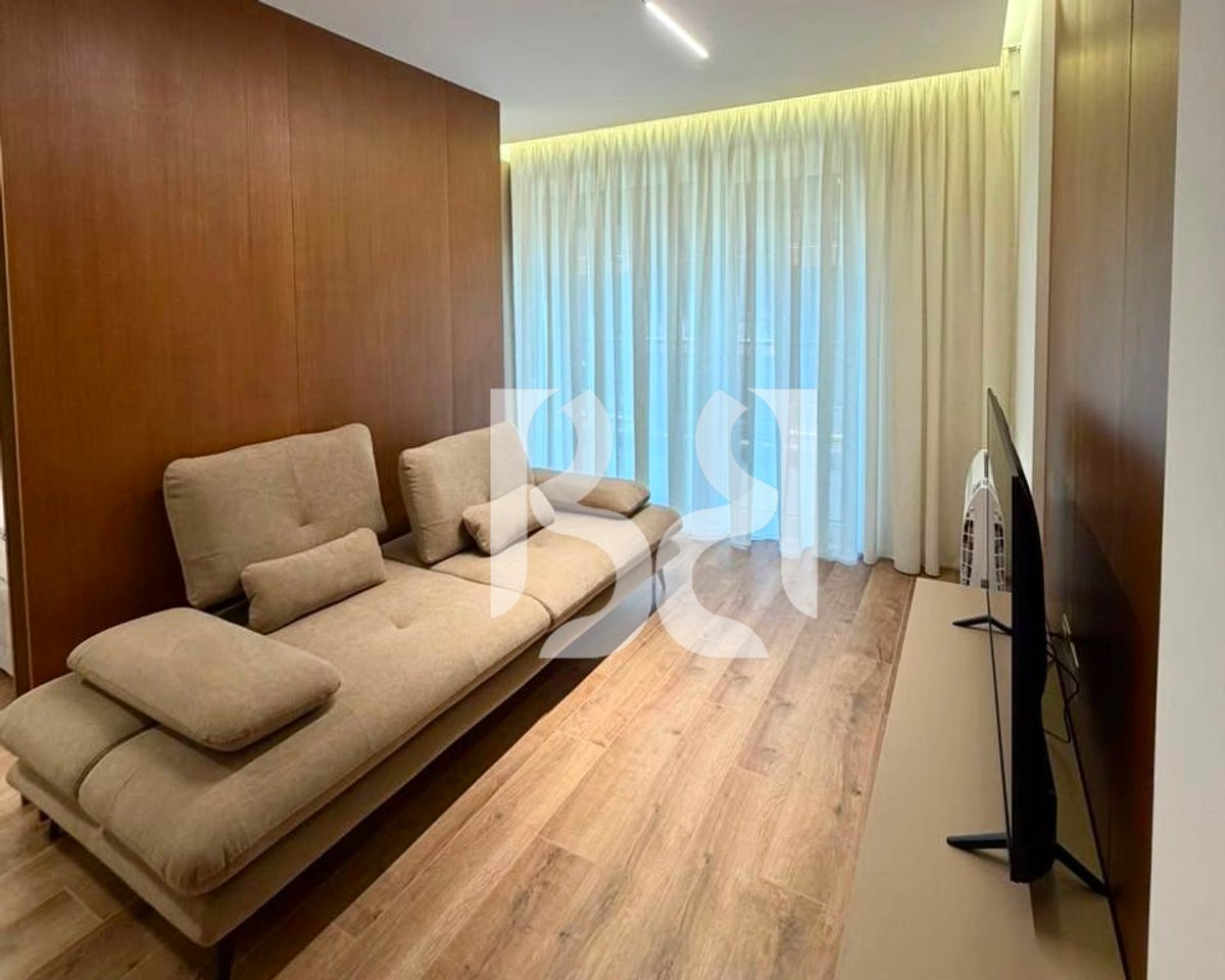 Studio me Qira në Fushën e Aviacionit | Kati 3 | 500 €/Muaj
