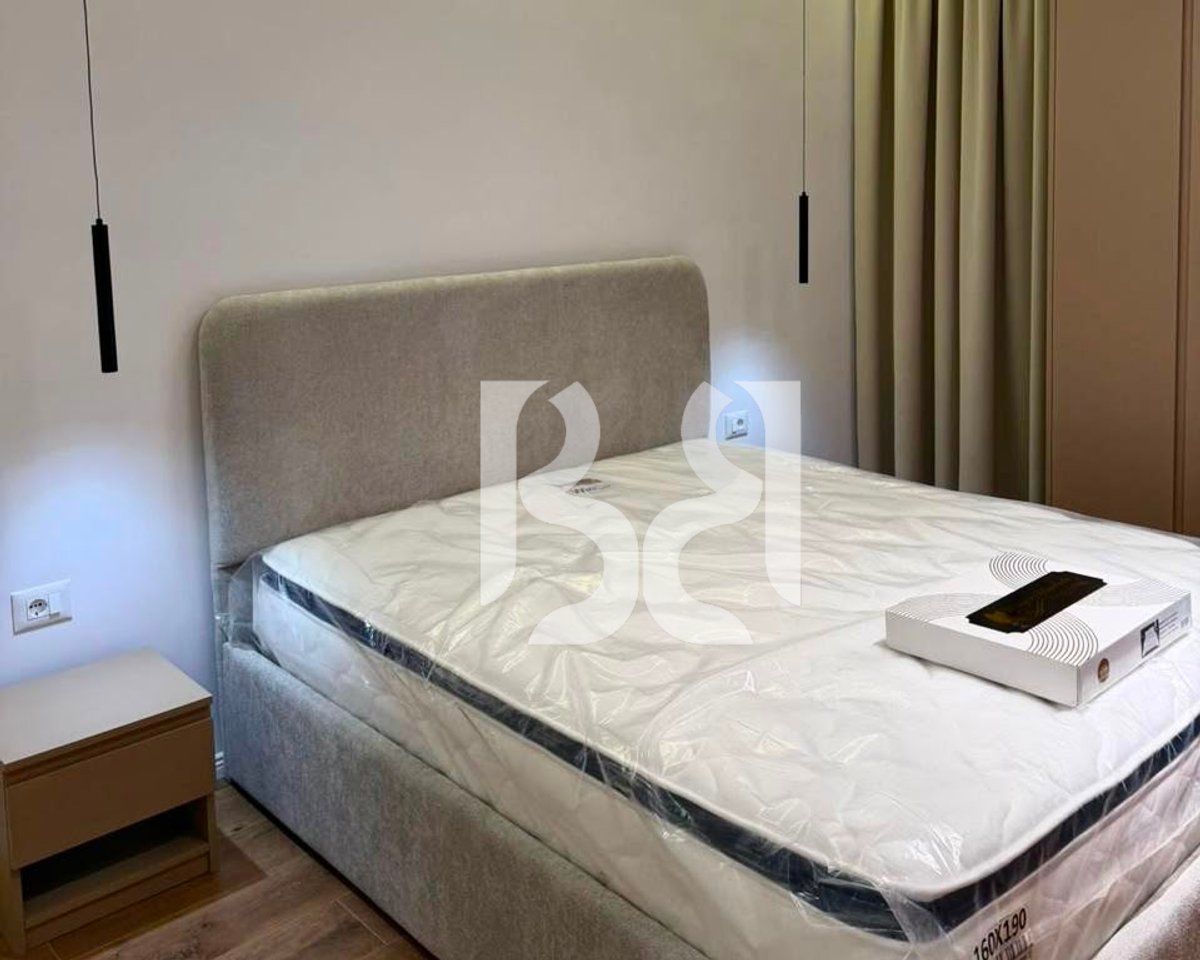 Studio me Qira në Fushën e Aviacionit | Kati 3 | 500 €/Muaj